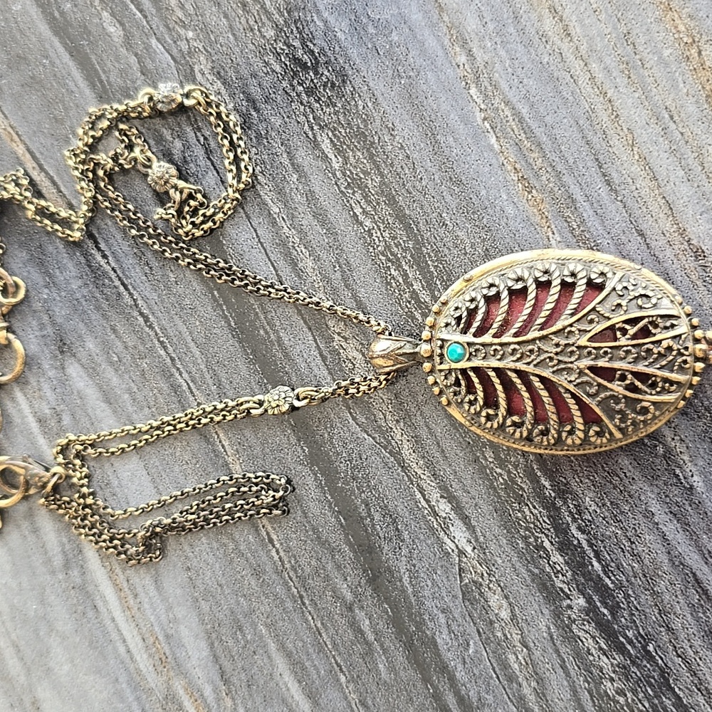 Lucky Brand BrassChain10"+ Oval 2.25 Pendent & Peek a Boo Gemstone+  Turquoise